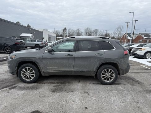 Used 2020 Jeep Cherokee Latitude Plus w/ Cold Weather Group image 9