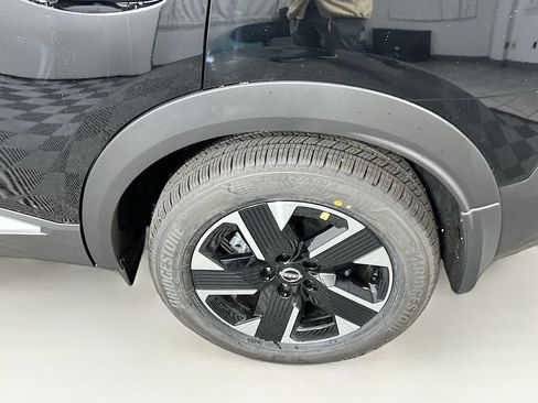 New 2026 Nissan Kicks SV w/ Cold Weather Package AWD/4WD image 23