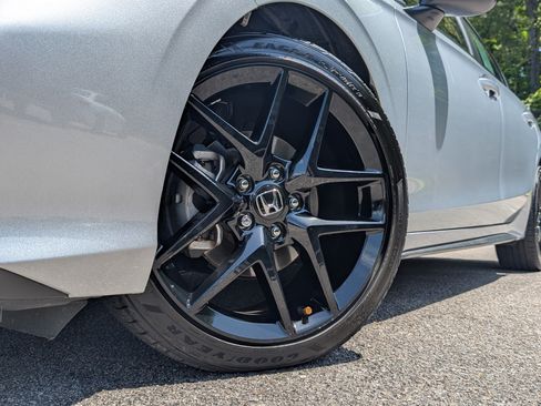 Used 2025 Honda Civic Sport image 33