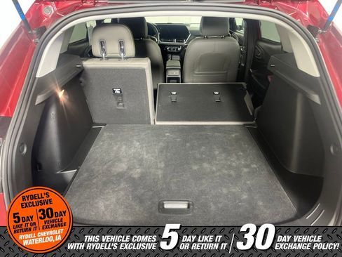 Used 2024 Chevrolet Trax ACTIV w/ Sunroof Package FWD image 25
