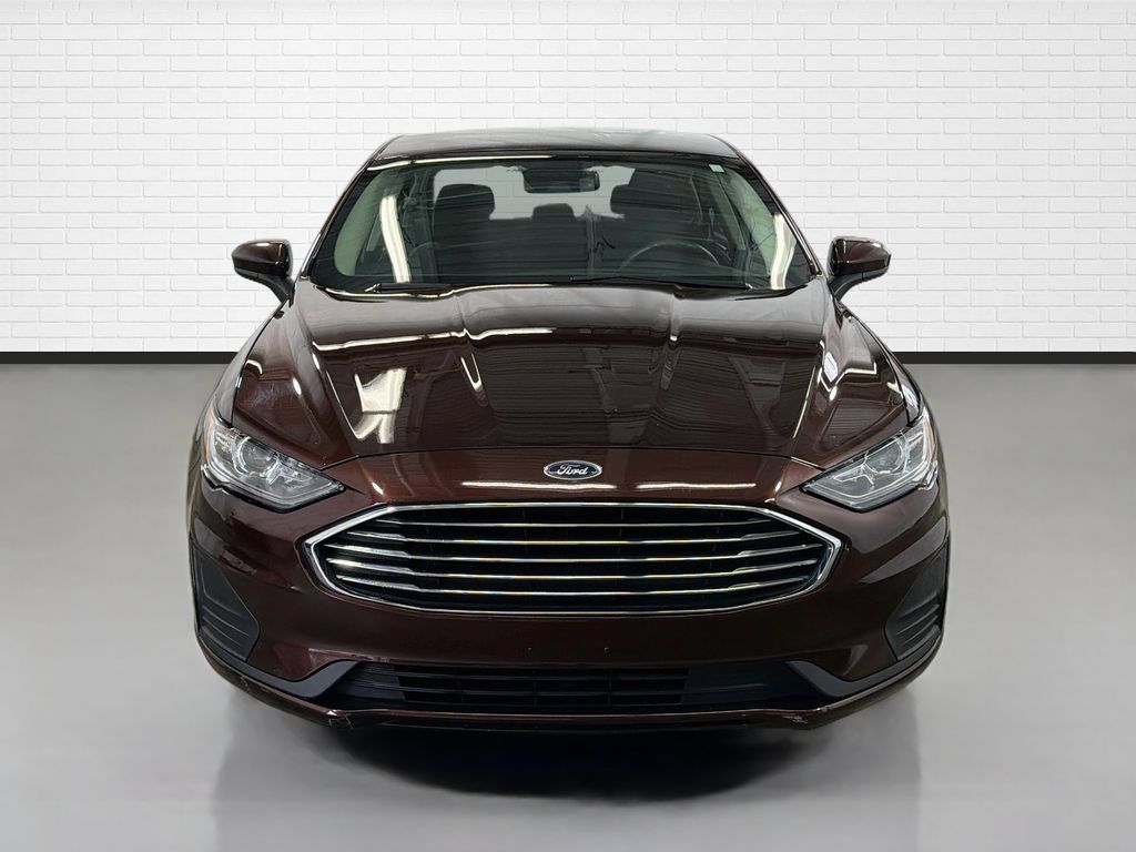 Used 2019 Ford Fusion SE FWD image 2