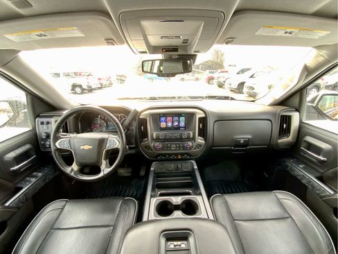 Used 2018 Chevrolet Silverado 1500 High Country image 25