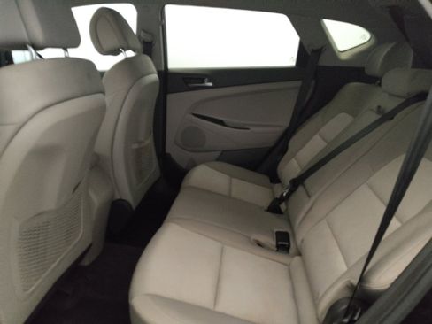 Used 2016 Hyundai Tucson SE w/ Option Group 02 AWD/4WD image 18
