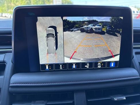 Used 2022 Chevrolet Tahoe RST w/ Luxury Package image 40