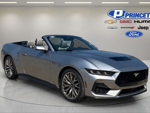 Used 2025 Ford Mustang GT Premium RWD image 1