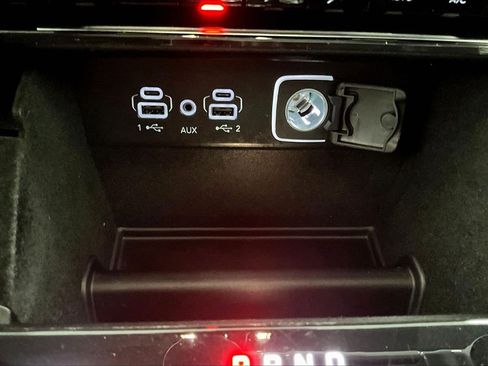 Used 2022 Jeep Grand Cherokee L Limited image 27