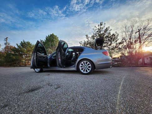Used 2011 BMW 528i Sedan image 52
