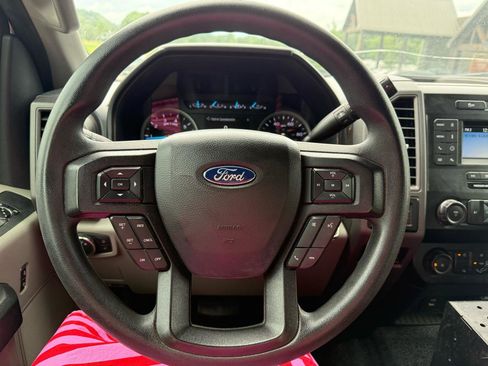 Used 2020 Ford F250 XL w/ Power Equipment Group AWD/4WD image 9