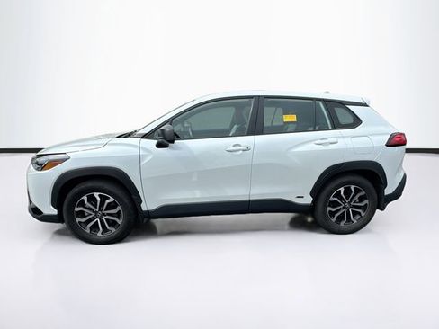 Used 2023 Toyota Corolla Cross AWD Hybrid image 4