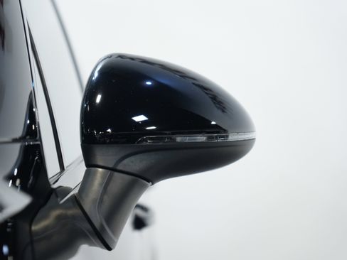 Used 2016 Porsche Cayenne GTS image 11