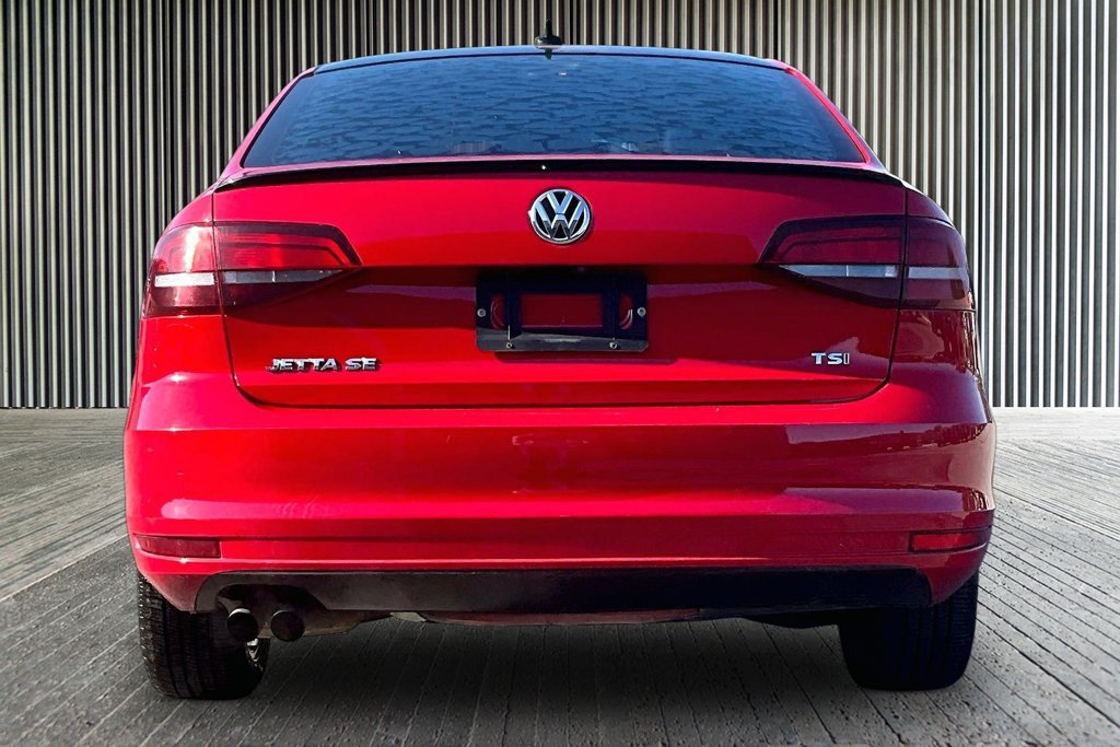 Used 2018 Volkswagen Jetta Sport FWD image 4