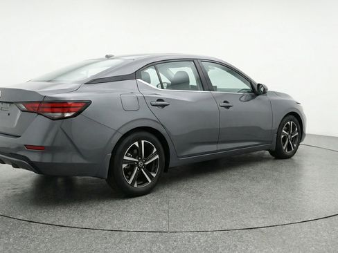 Used 2025 Nissan Sentra SV FWD image 9