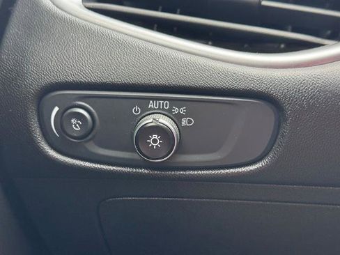 Used 2025 Chevrolet Malibu LS FWD image 37