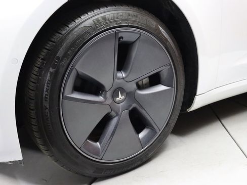 Used 2021 Tesla Model 3 Long Range image 7