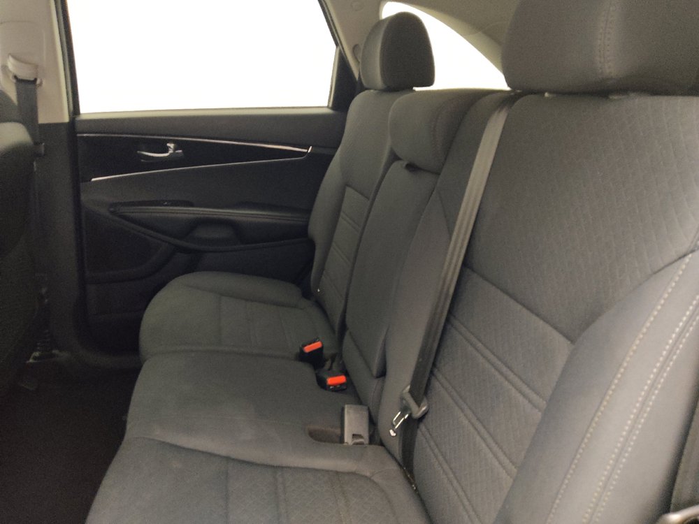Used 2018 Kia Sorento AWD image 18