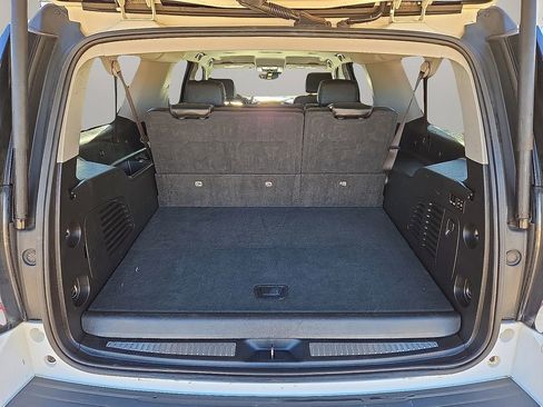 Used 2020 GMC Yukon XL Denali image 15