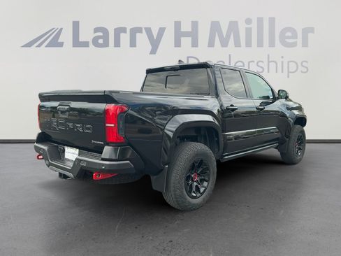 Certified 2024 Toyota Tacoma TRD Pro AWD/4WD image 5