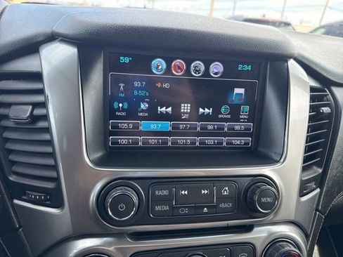 Used 2018 Chevrolet Tahoe LT w/ LT Signature Package image 28