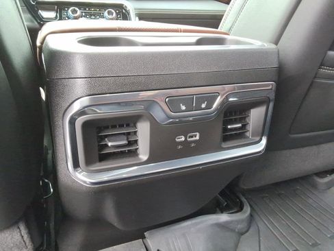 Used 2024 GMC Sierra 2500 Denali Ultimate AWD/4WD image 22