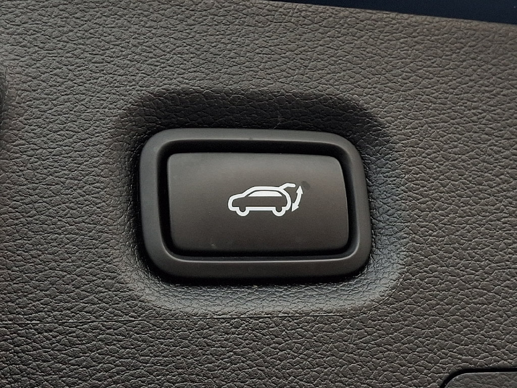 Used 2023 Hyundai Santa Fe SEL w/ Cargo Package FWD image 30