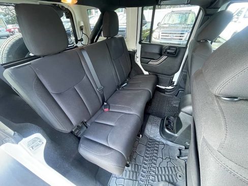 Used 2017 Jeep Wrangler Unlimited Sport w/ Quick Order Package 24S image 29