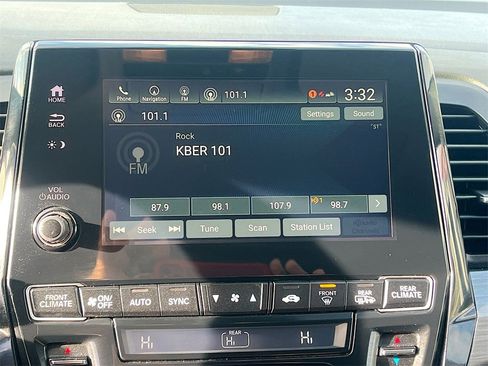 Used 2023 Honda Odyssey Elite image 15