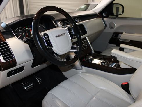 Used 2014 Land Rover Range Rover Supercharged AWD/4WD image 26