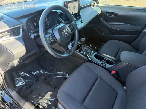 Used 2023 Toyota Corolla LE image 12