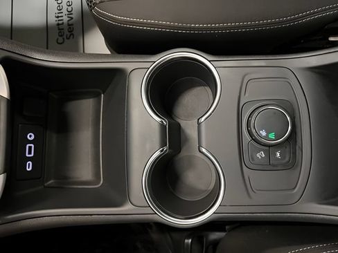 Certified 2024 GMC Terrain SLE FWD image 24