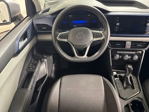 Used 2024 Volkswagen Taos SE FWD image 23