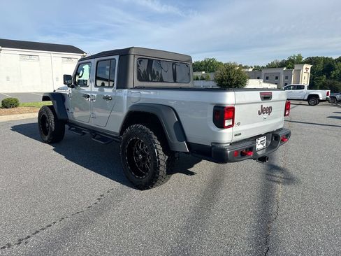 Used 2023 Jeep Gladiator Rubicon w/ Trailer Tow Package AWD/4WD image 5