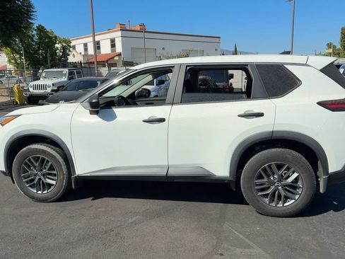 Used 2023 Nissan Rogue S FWD image 9