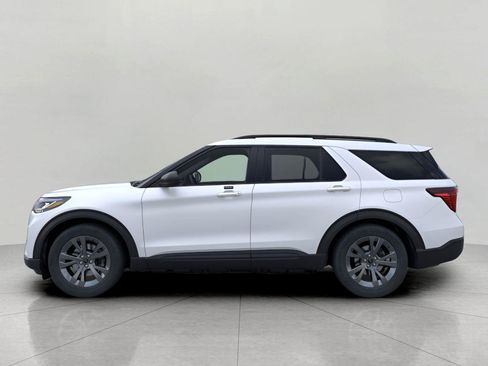 Used 2026 Ford Explorer Active w/ Active Comfort Package AWD/4WD image 4