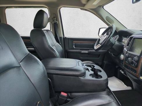 Used 2016 RAM 1500 Laramie w/ Convenience Group AWD/4WD image 19