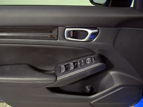 Used 2023 Honda Civic Sport Touring image 14