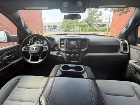 Used 2021 RAM 1500 Big Horn w/ Protection Group AWD/4WD image 3
