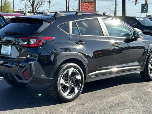 Used 2024 Subaru Crosstrek 2.5i Limited w/ Crosstrek Mirror Package AWD/4WD image 8