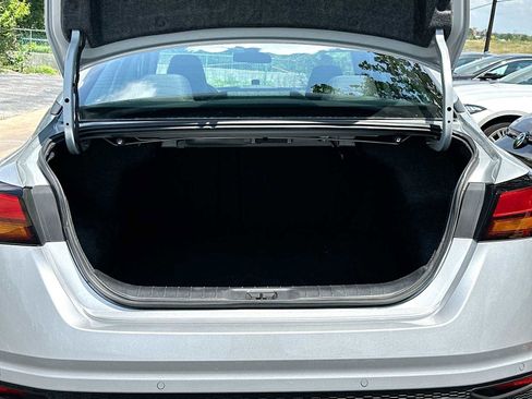 Used 2026 Nissan Altima 2.5 SV FWD image 28