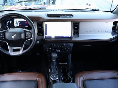 Used 2023 Ford Bronco Outer Banks image 11