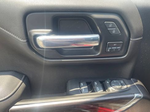 Used 2022 Chevrolet Silverado 1500 LTZ AWD/4WD image 20