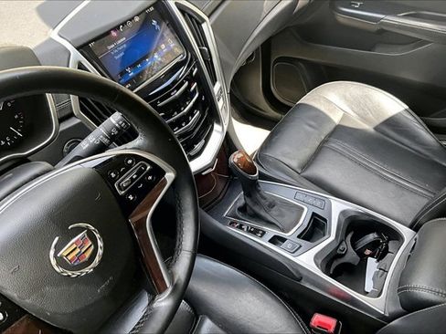 Used 2015 Cadillac SRX Luxury w/ Driver Awareness Package AWD/4WD image 18