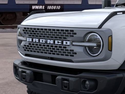 New 2026 Ford Bronco Badlands AWD/4WD image 19