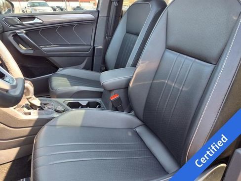 Used 2024 Volkswagen Tiguan SE R-Line AWD/4WD image 3