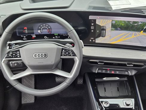 New 2026 Audi Q3 quattro 2.0T AWD/4WD image 32