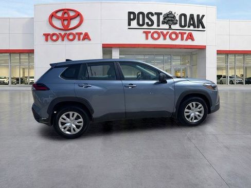 Used 2026 Toyota Corolla Cross L FWD image 12