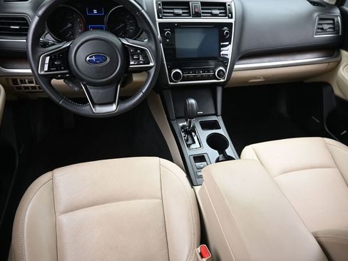 Used 2018 Subaru Outback 2.5i Limited AWD/4WD image 13
