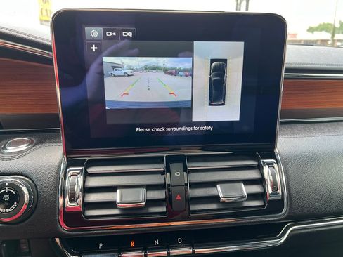 Used 2019 Lincoln Navigator L Reserve image 32