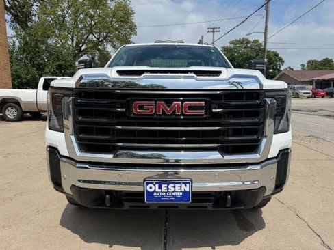 Used 2025 GMC Sierra 2500 Pro w/ 1SA Pro Safety Plus Package AWD/4WD image 19