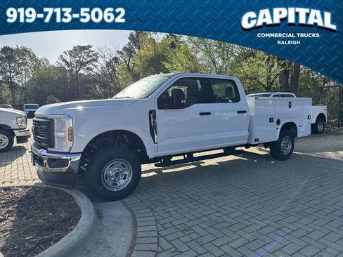 New 2026 Ford F350 XL w/ XL Chrome Package image 4
