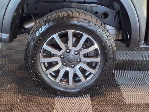 Used 2019 Ford Ranger XLT w/ Equipment Group 302A Luxury AWD/4WD image 8